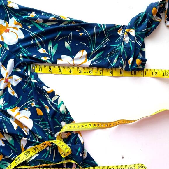 West K Faux Wrap Top, Blue and Yellow Floral, V Neck, 3/4 Sleeves, Size L - Picture 8 of 8